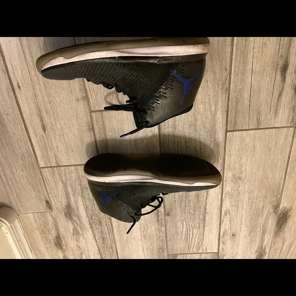 Nike size 11.5 pre own black Jordan 31 Space Jam